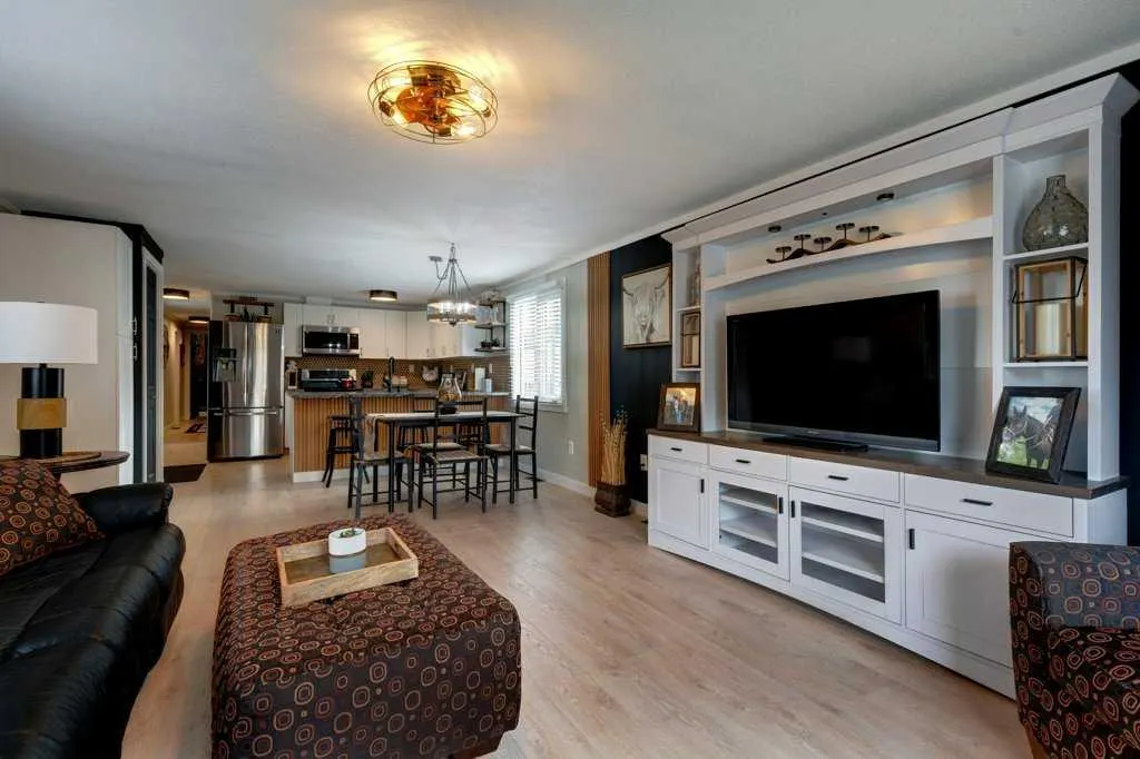 6724 17 Avenue SE, #97