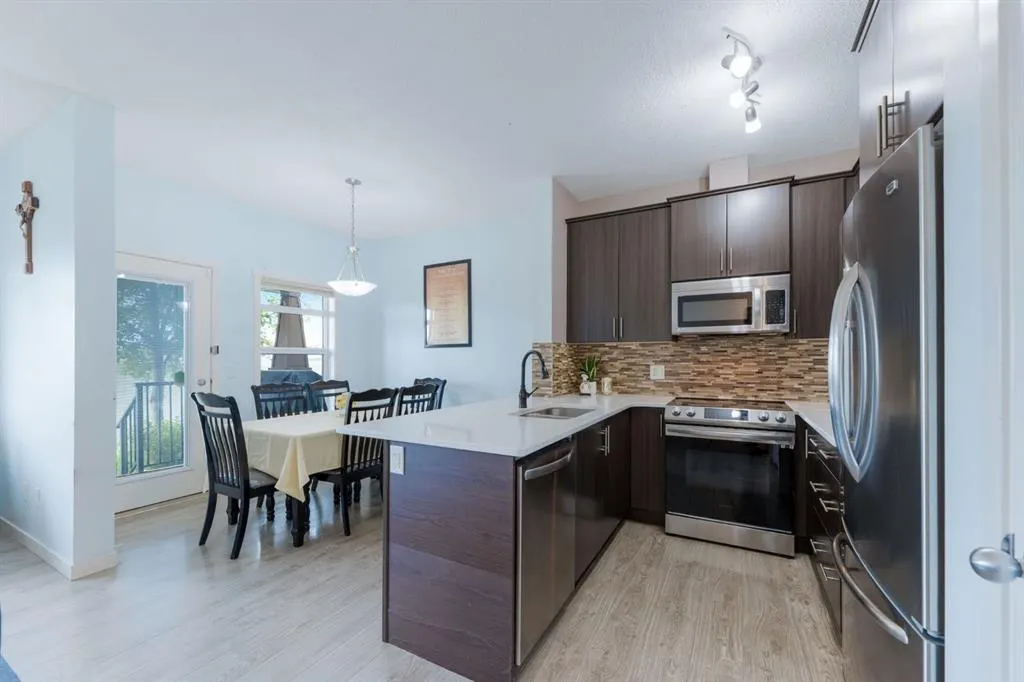 337 Copperpond Landing SE