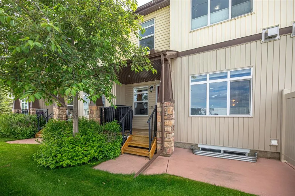 337 Copperpond Landing SE