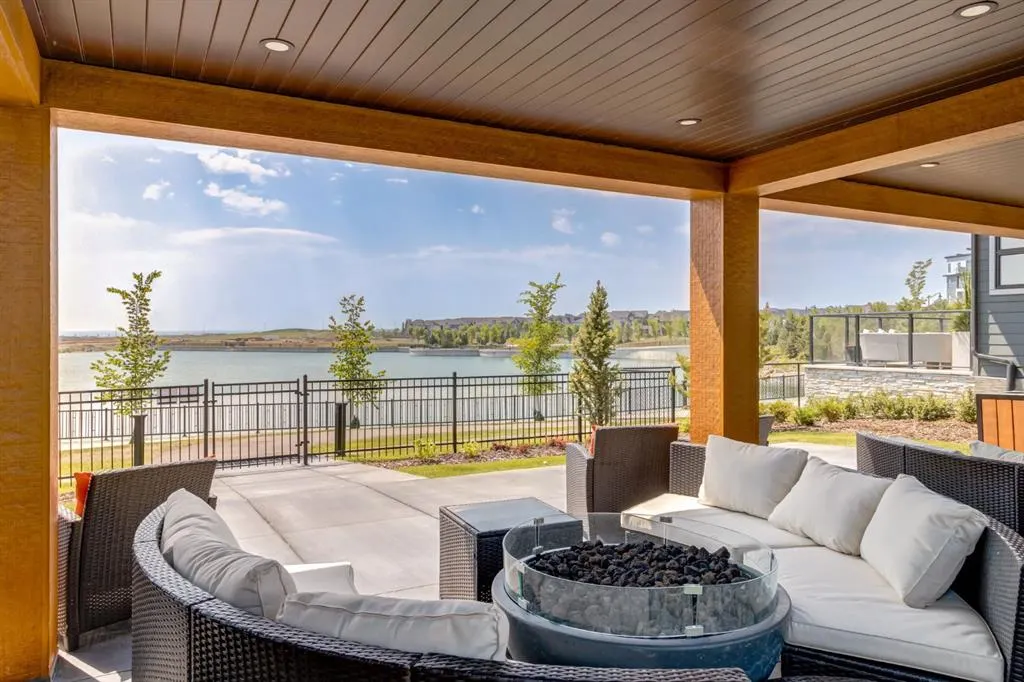 213 Marina Cove SE