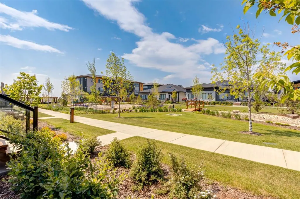 213 Marina Cove SE