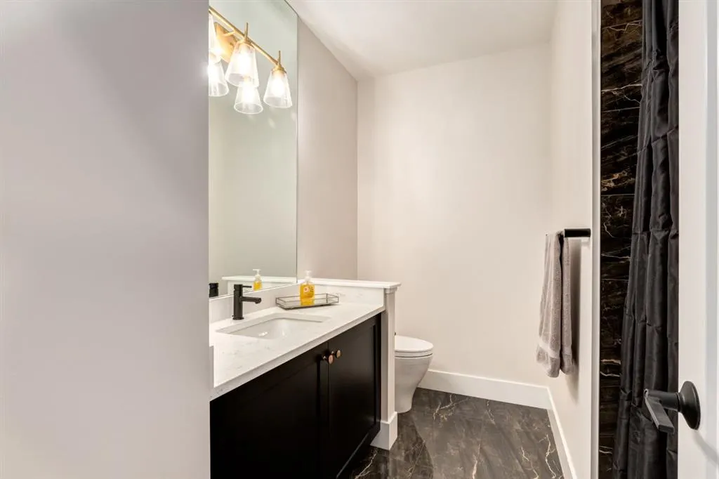 213 Marina Cove SE