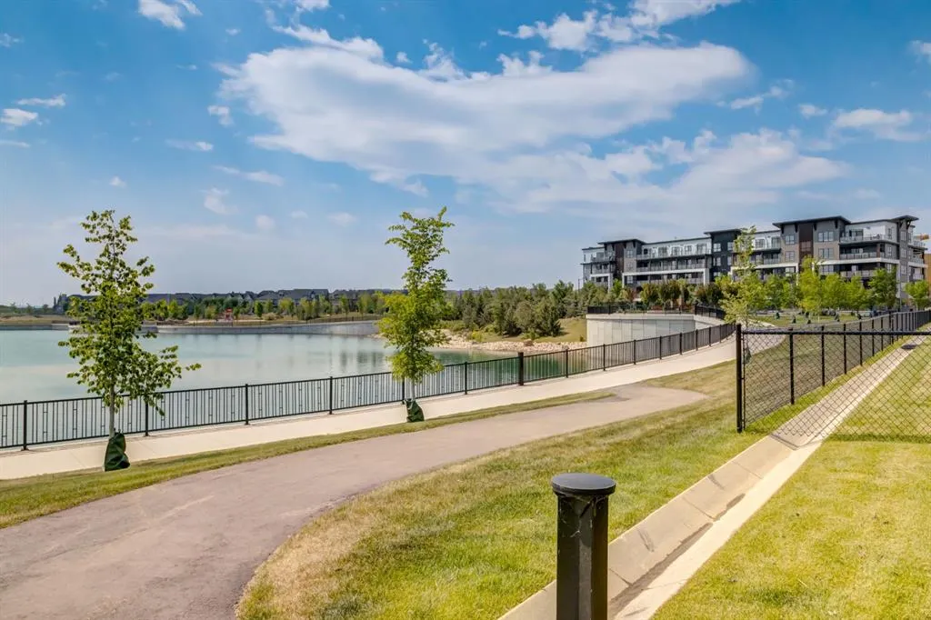 213 Marina Cove SE