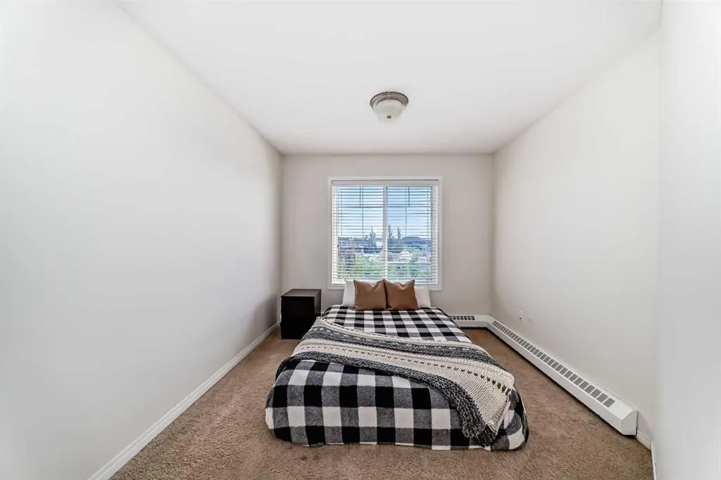21 McKenzie Towne Gate SE, #12