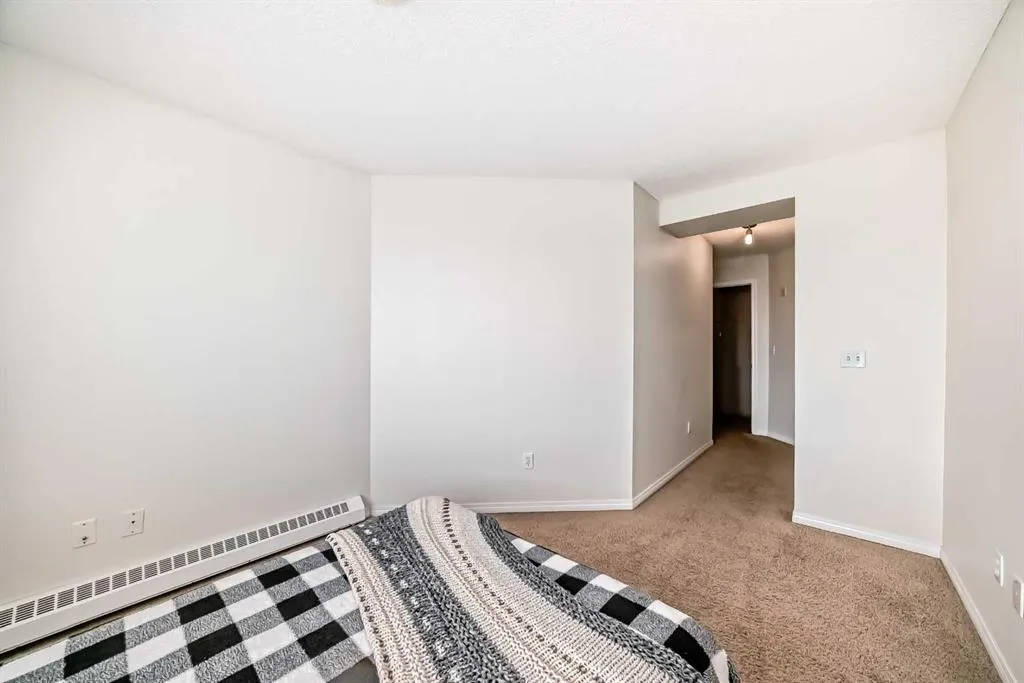 21 McKenzie Towne Gate SE, #12