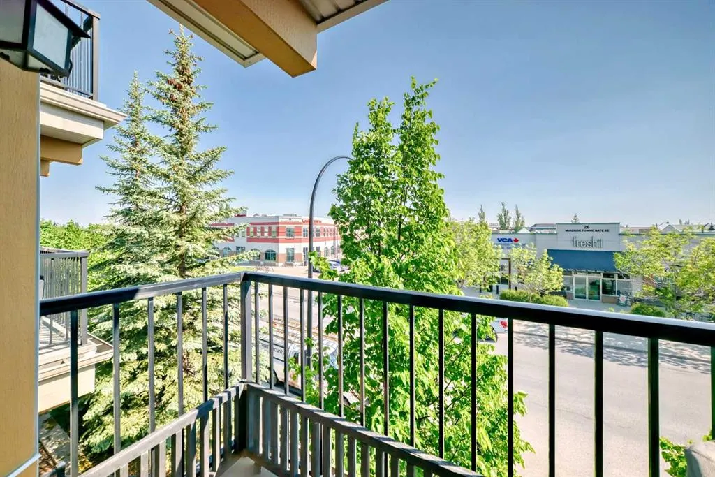 21 McKenzie Towne Gate SE, #12