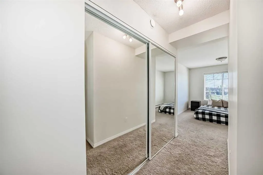 21 McKenzie Towne Gate SE, #12