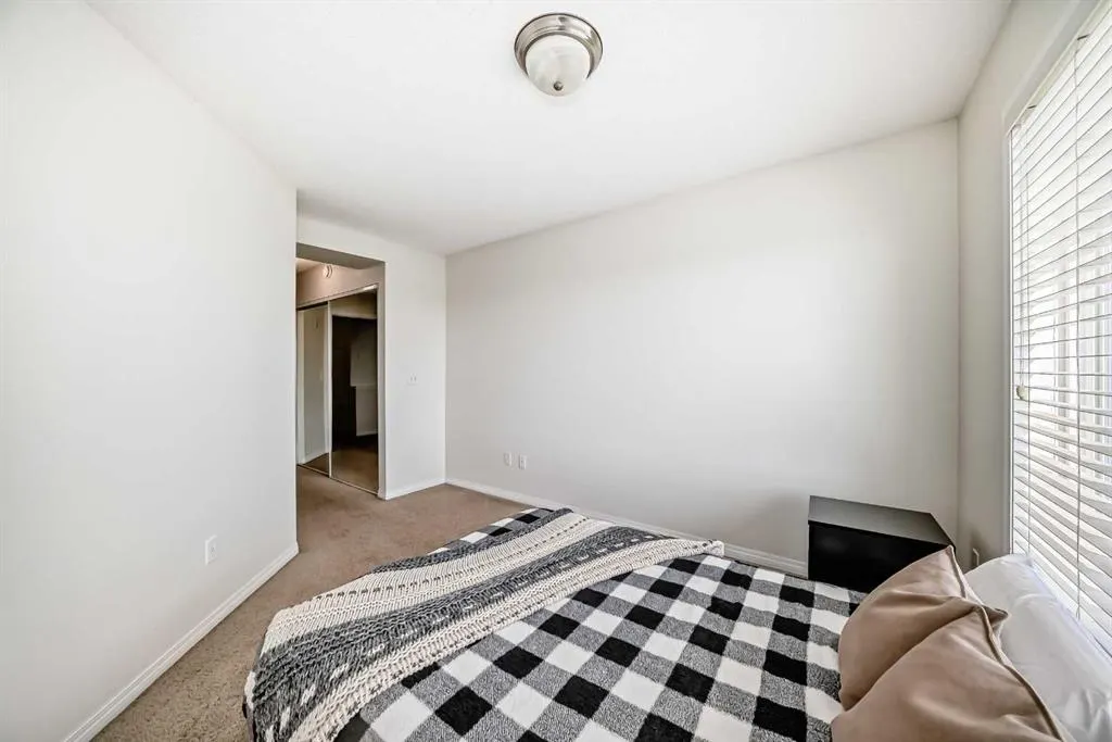 21 McKenzie Towne Gate SE, #12