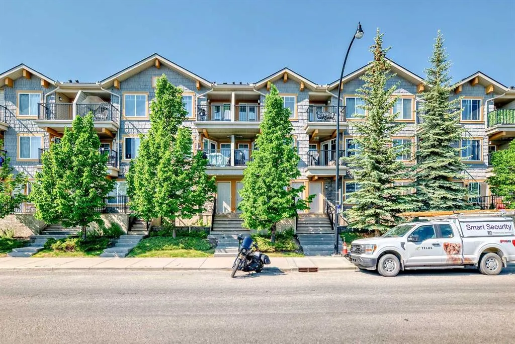 21 McKenzie Towne Gate SE, #12