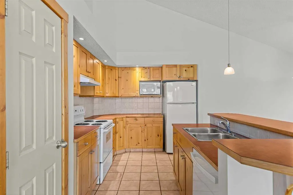833 7th Street Street, #3