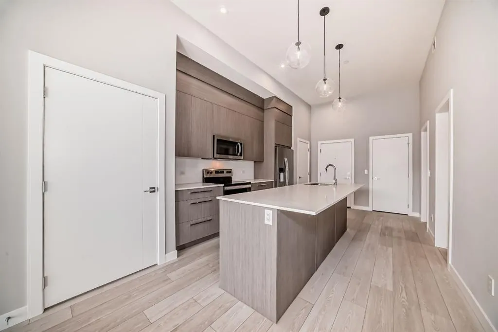 60 Skyview Ranch Road NE, #2124