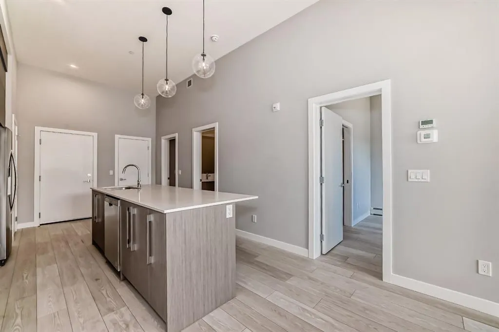 60 Skyview Ranch Road NE, #2124