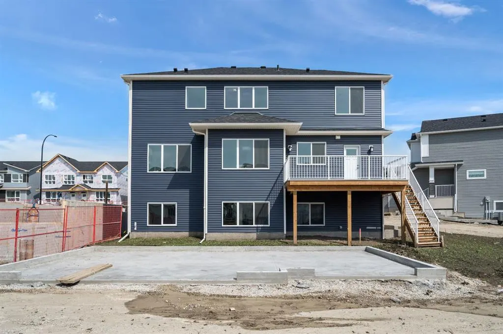 371 Carringvue Grove NW