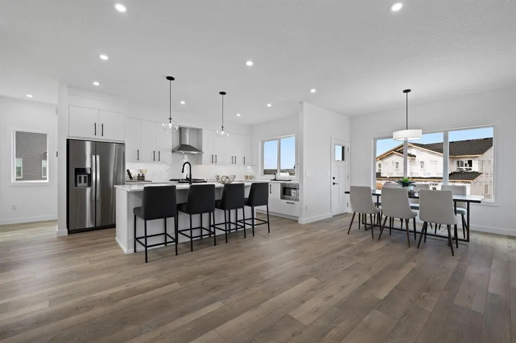 371 Carringvue Grove NW