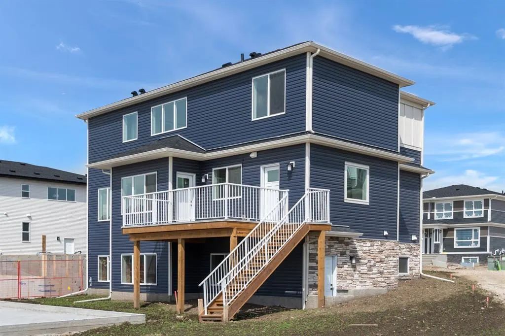 371 Carringvue Grove NW