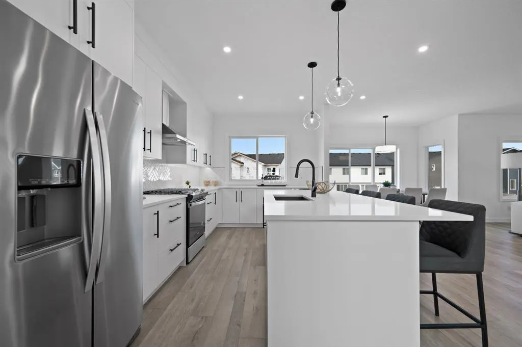 371 Carringvue Grove NW