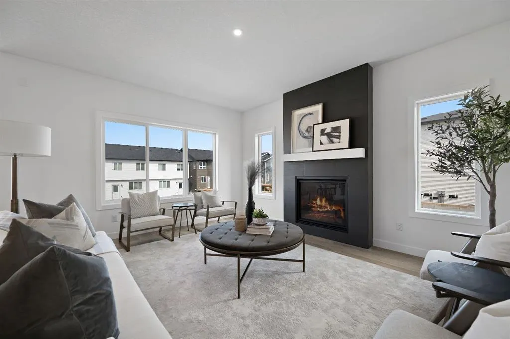 371 Carringvue Grove NW