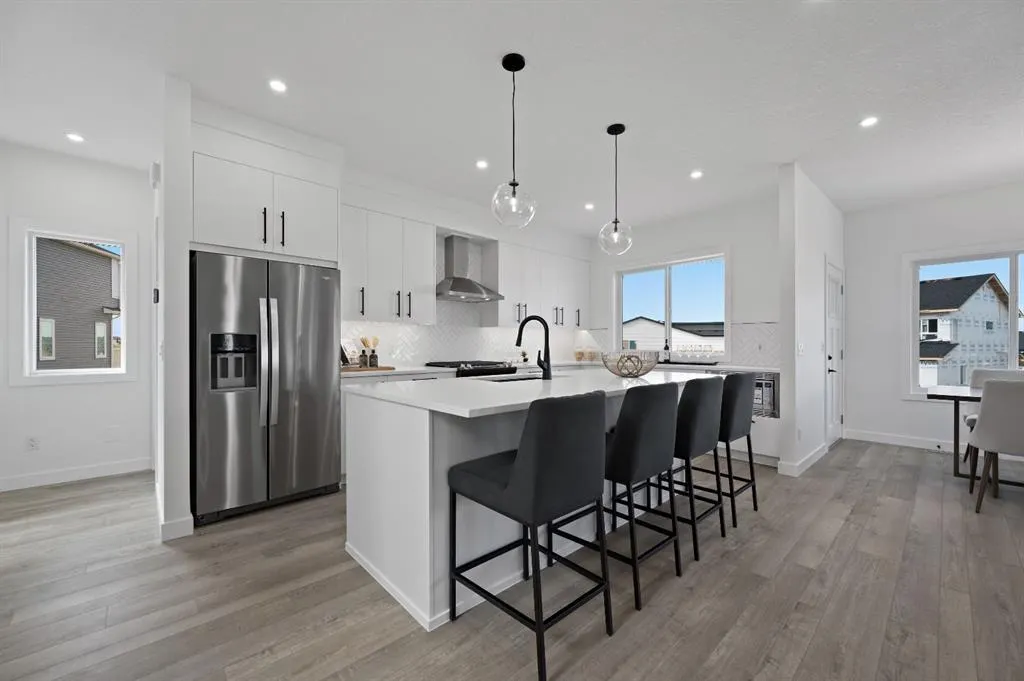 371 Carringvue Grove NW
