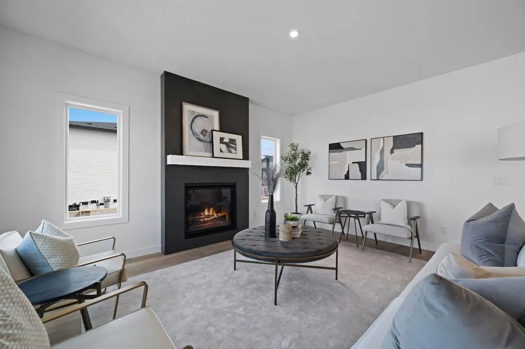 371 Carringvue Grove NW