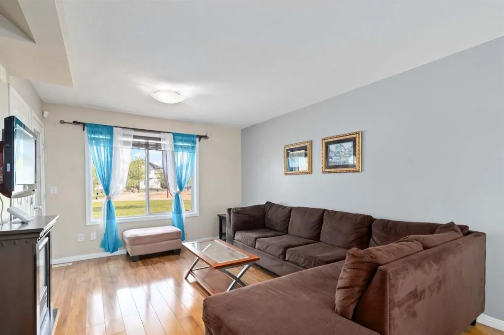 100 Millennium Gate, #30