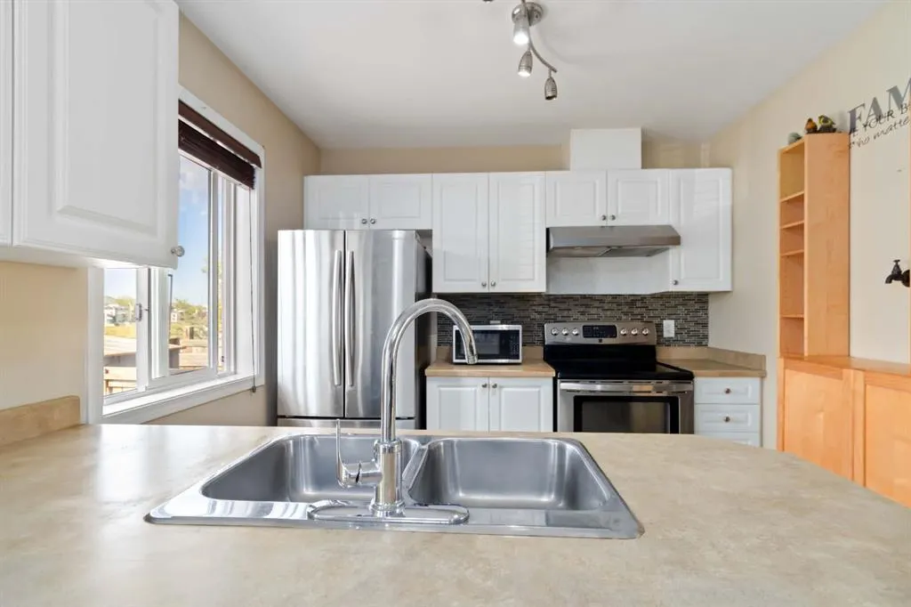 100 Millennium Gate, #30