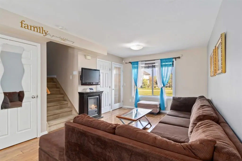 100 Millennium Gate, #30