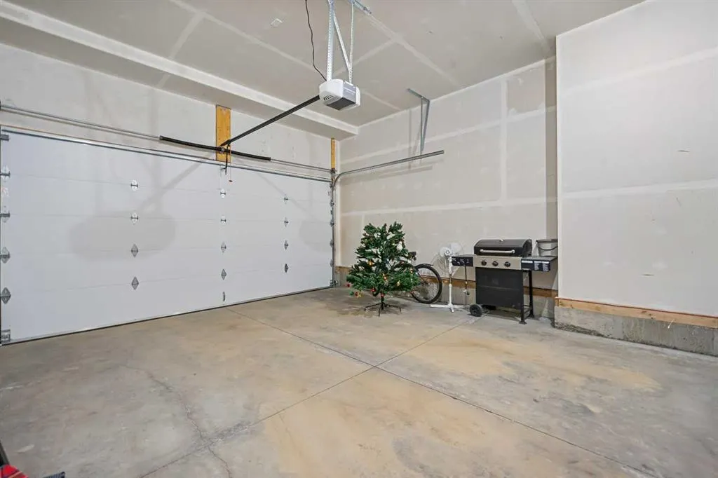 177 Saddlelake Terrace NE