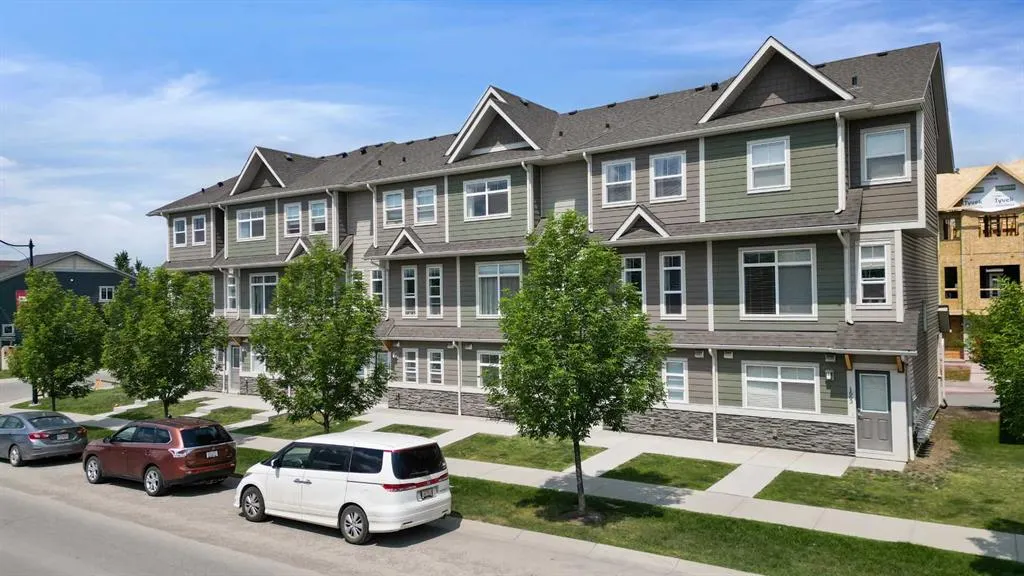 1673 Legacy Circle SE