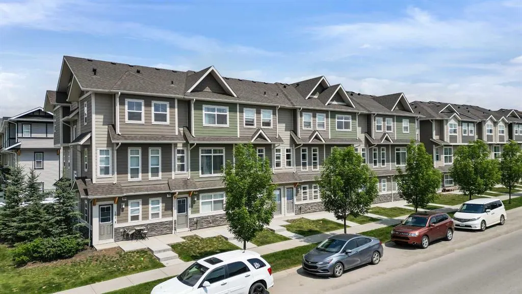 1673 Legacy Circle SE