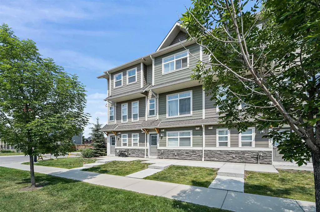 1673 Legacy Circle SE