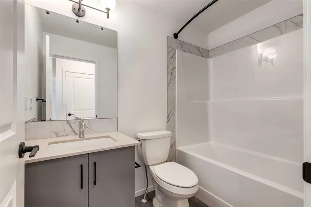 140 Mahogany Street SE, #401