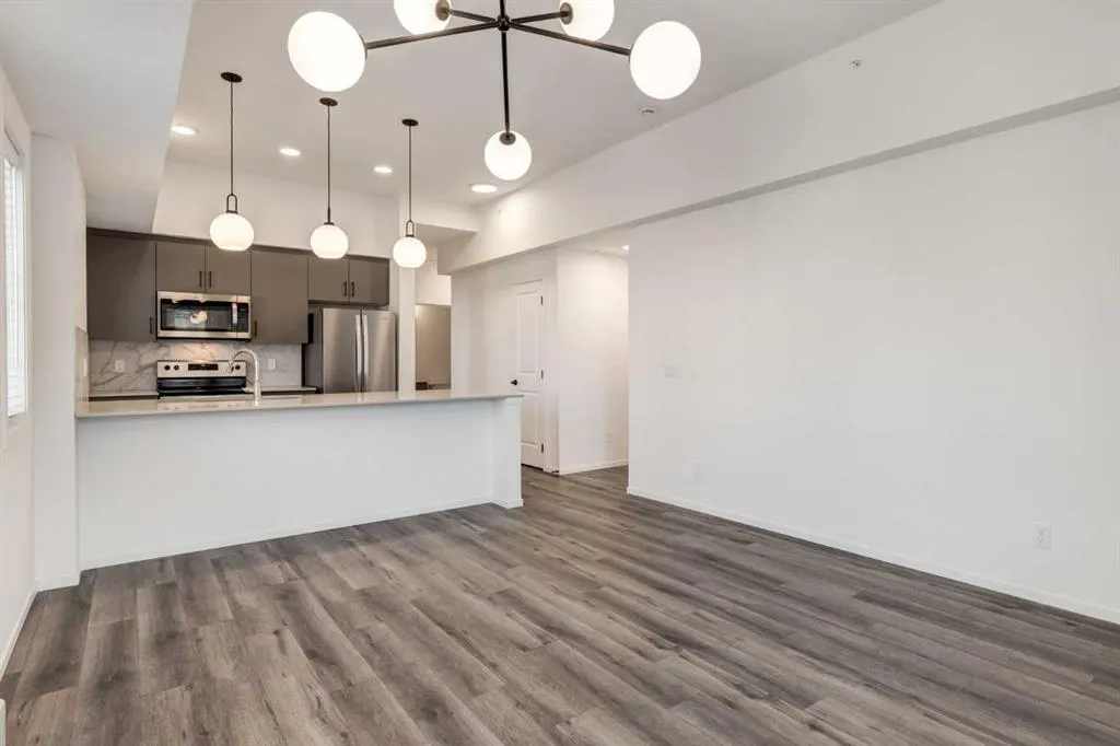140 Mahogany Street SE, #401
