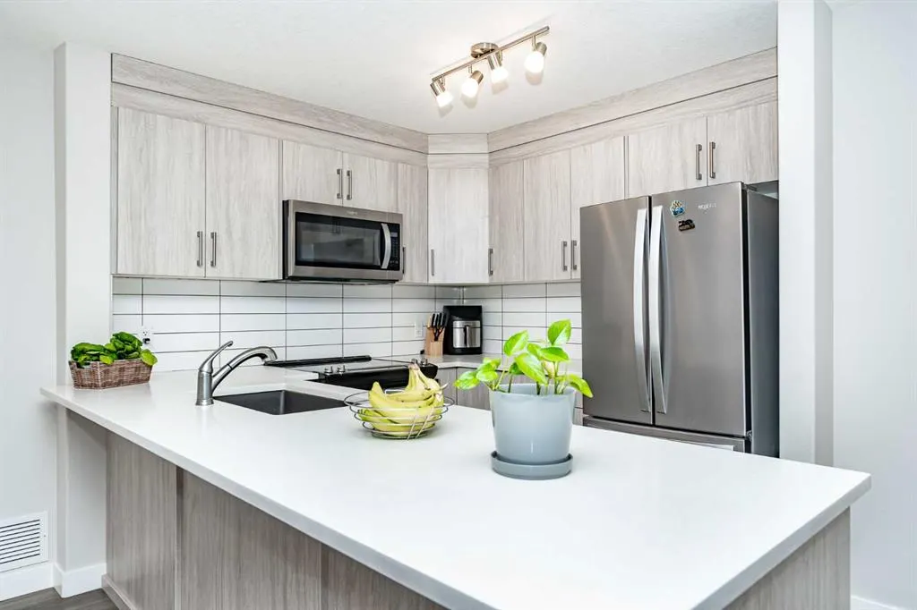 6118 80 Avenue NE, #2104
