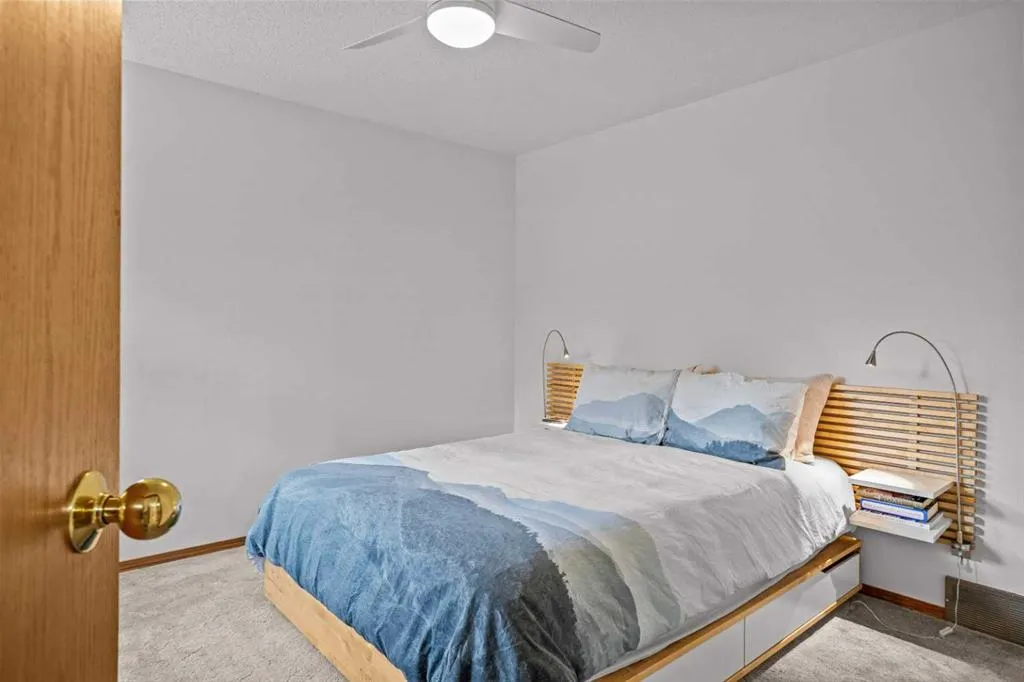 13 Riverview Place