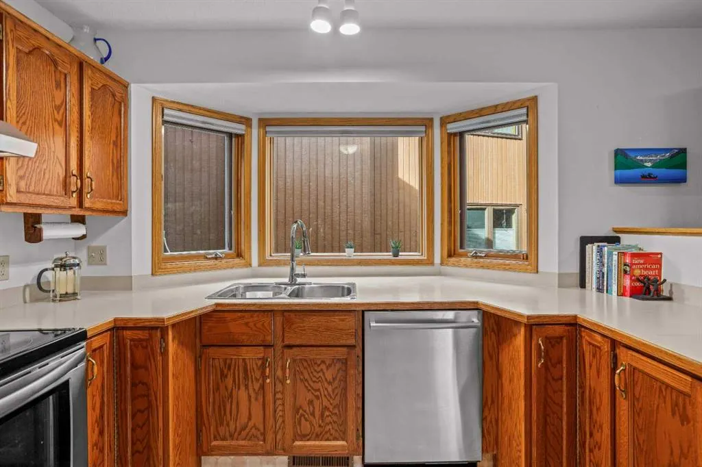 13 Riverview Place