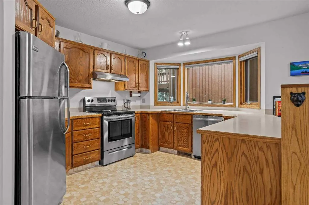 13 Riverview Place
