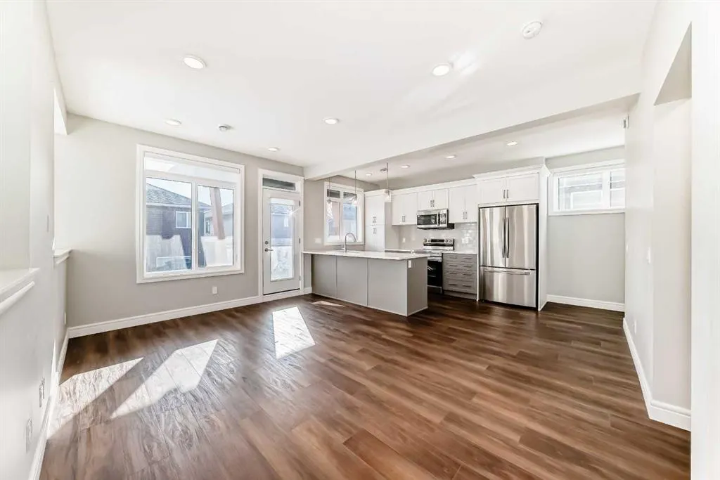 10060 46 Street NE, #411
