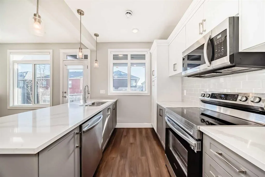10060 46 Street NE, #411