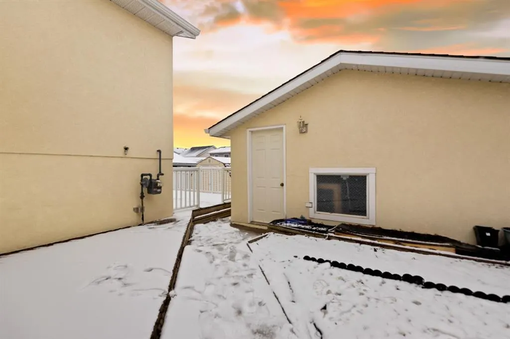 228 Taradale Close NE