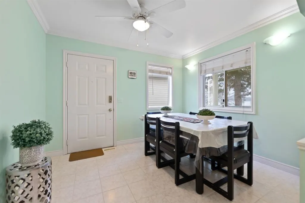 228 Taradale Close NE