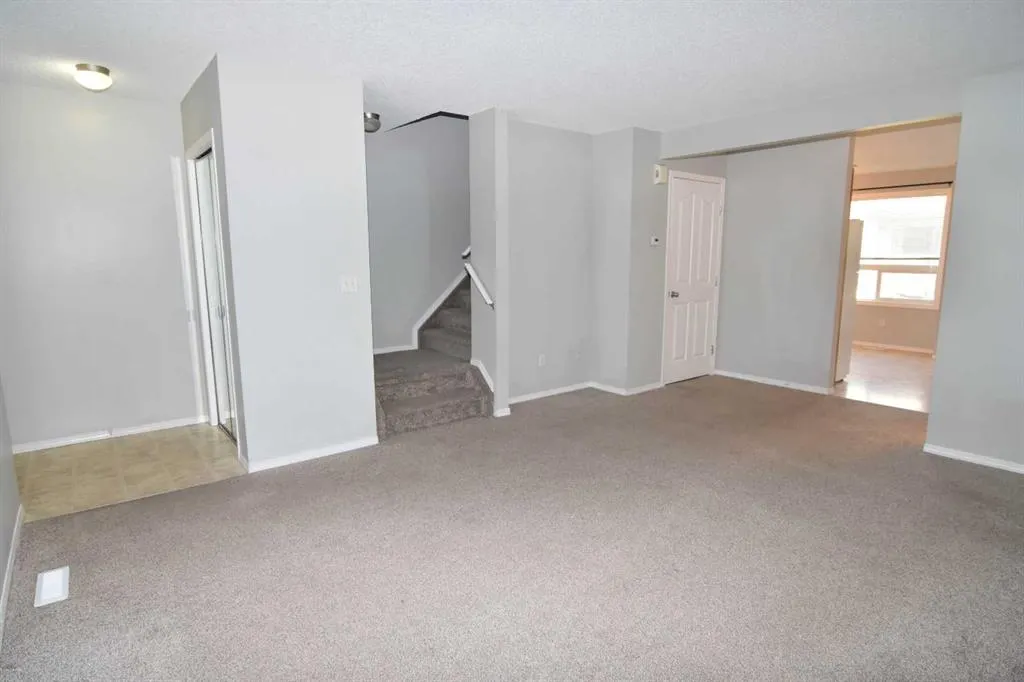 111 Tarawood Lane NE, #1602