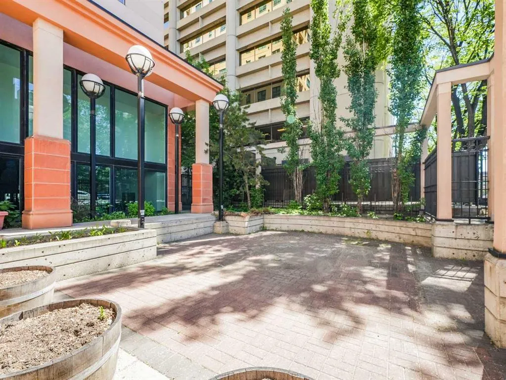 9939 109 NW, #1702