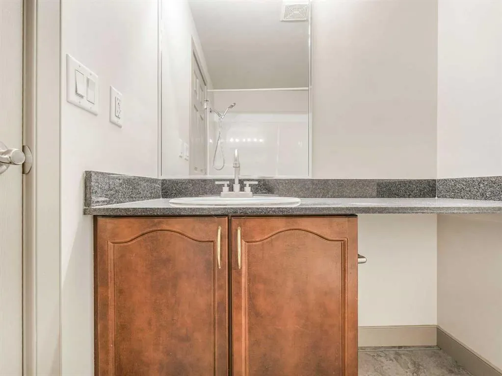 9939 109 NW, #1702