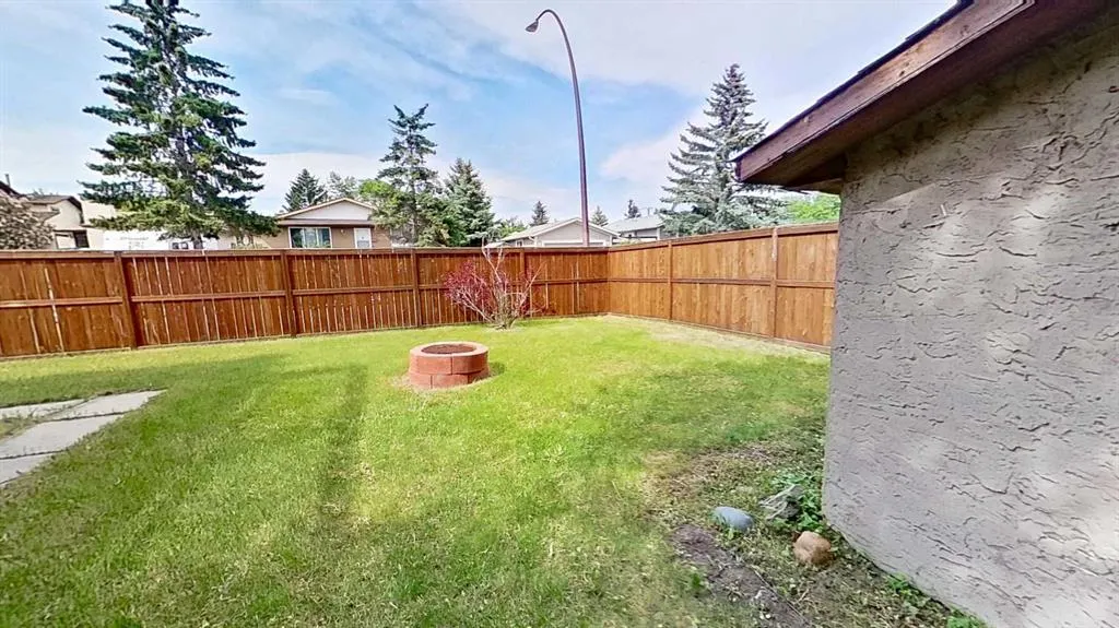 105 Fonda Court SE