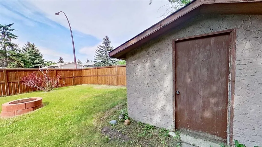 105 Fonda Court SE