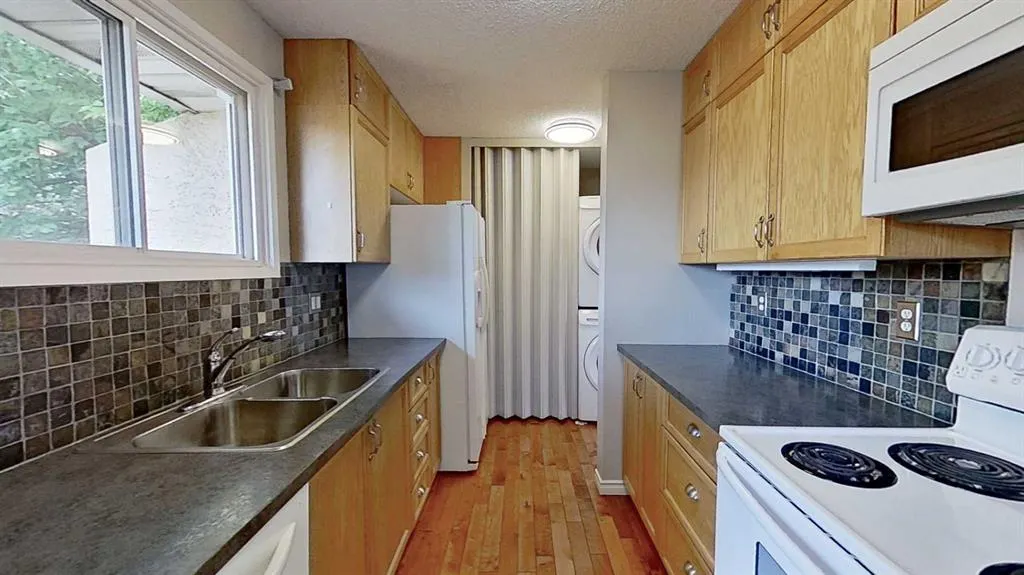105 Fonda Court SE
