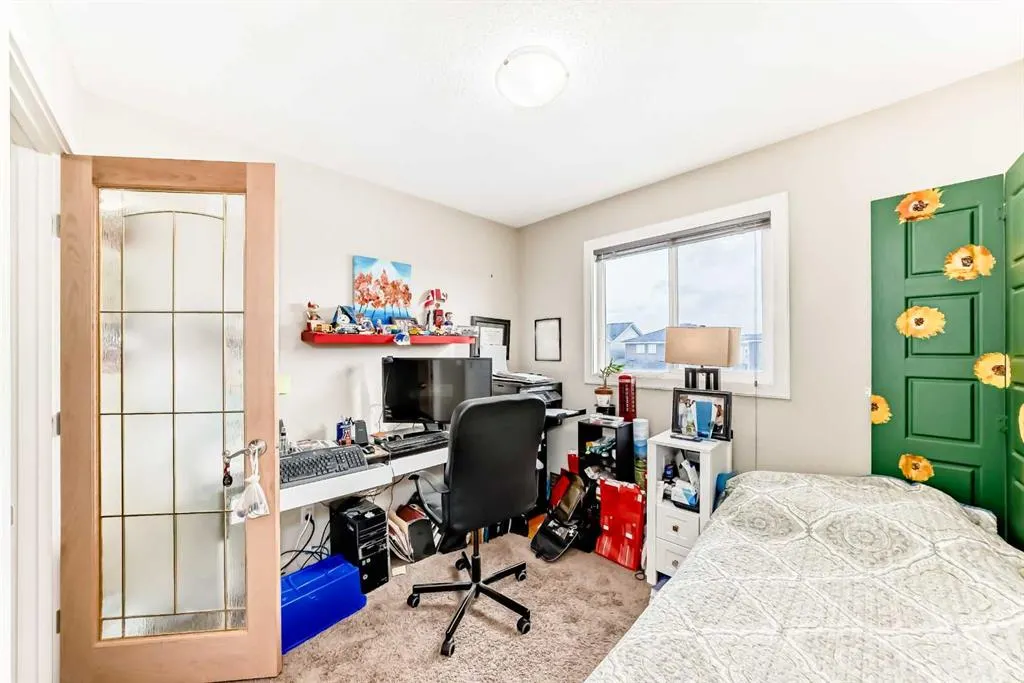 29 Redstone Common NE