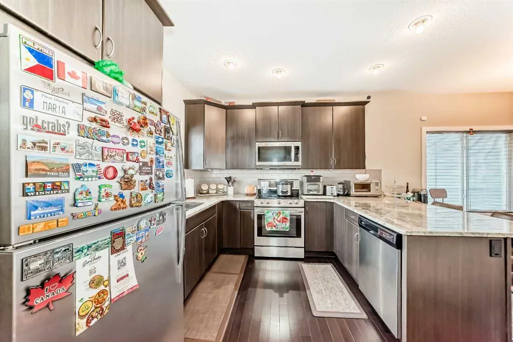 29 Redstone Common NE