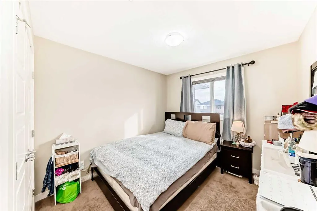 29 Redstone Common NE