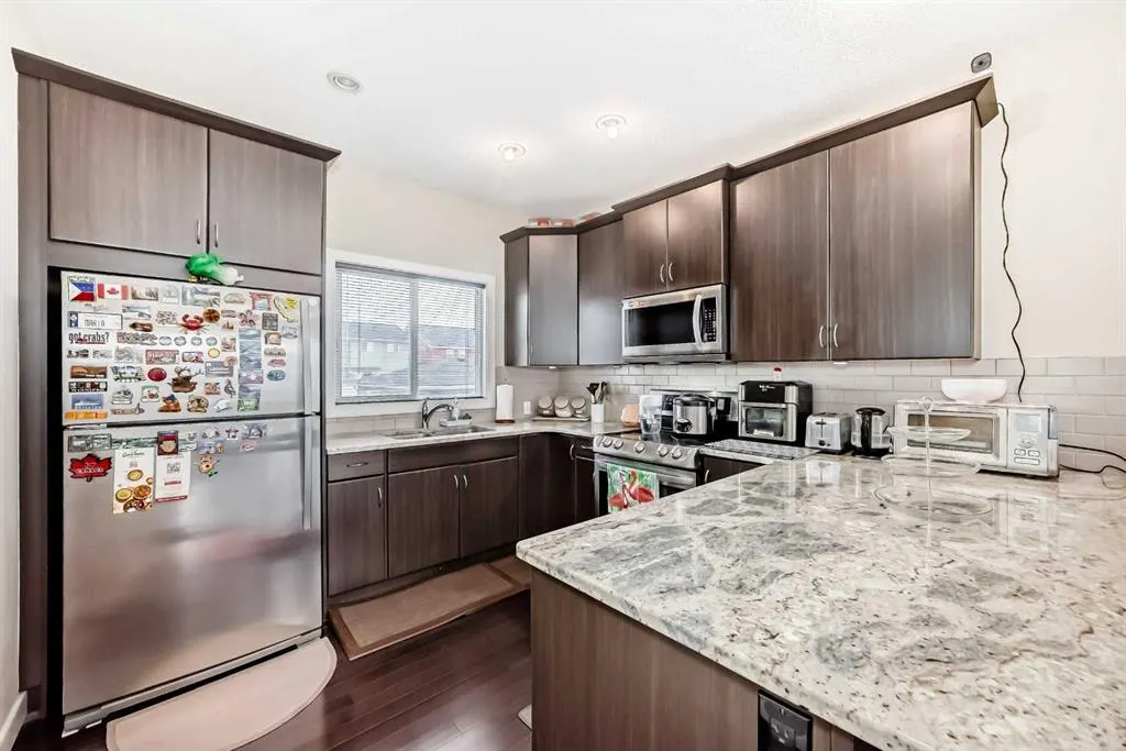 29 Redstone Common NE